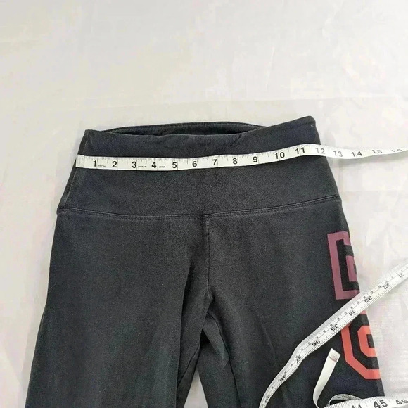 Pink victoris'a secret Yoga women's size small black leggings logo hit on side - Picture 8 of 13